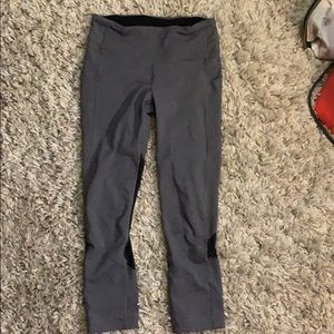 Grey/black cropped lululemon leggings